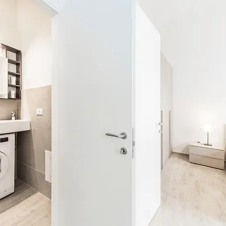Mura, By Short Holidays * Bologne